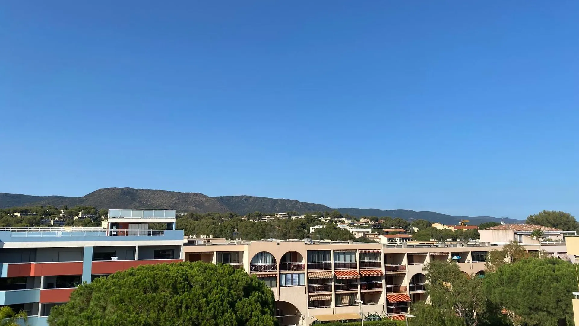Apartment T2 Entierement Renove A 550M De La Plage De La Faviere A Bormes-Les-Mimosas